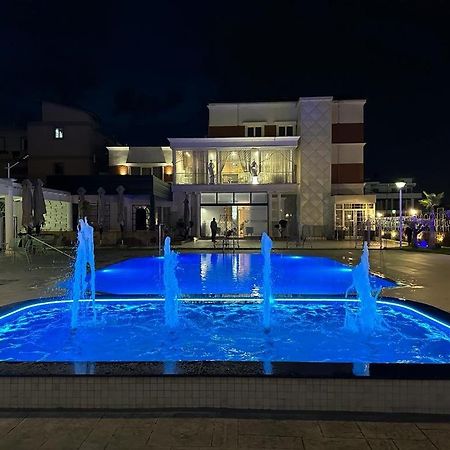 Hotel Colis Kamez Екстер'єр фото