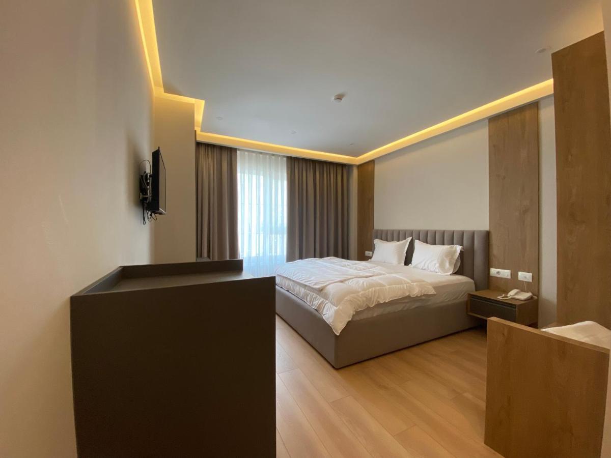 Hotel Colis Kamez Екстер'єр фото
