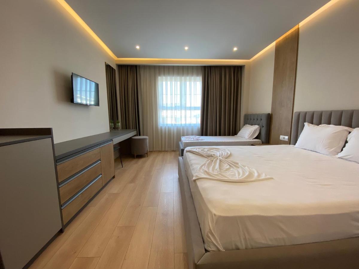 Hotel Colis Kamez Екстер'єр фото