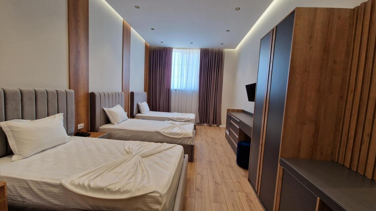 Hotel Colis Kamez Екстер'єр фото