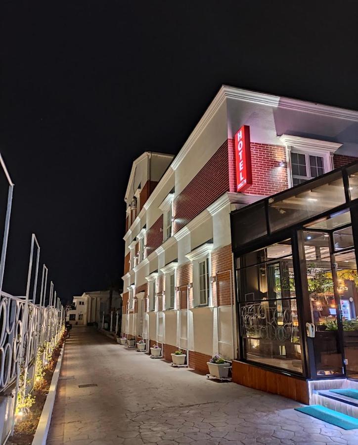 Hotel Colis Kamez Екстер'єр фото