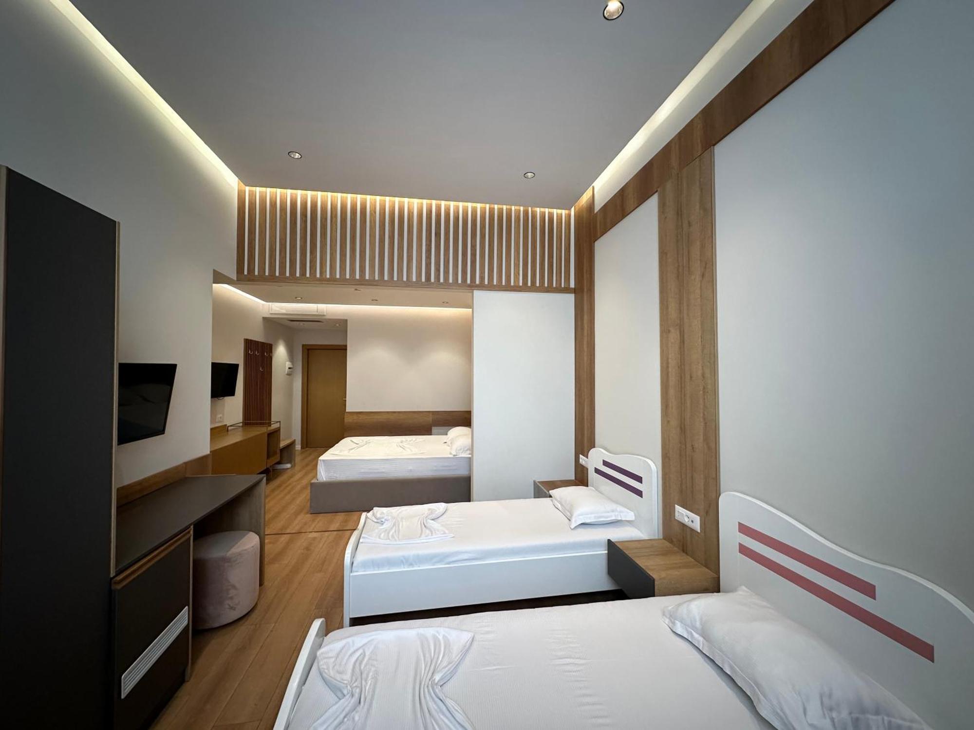 Hotel Colis Kamez Екстер'єр фото