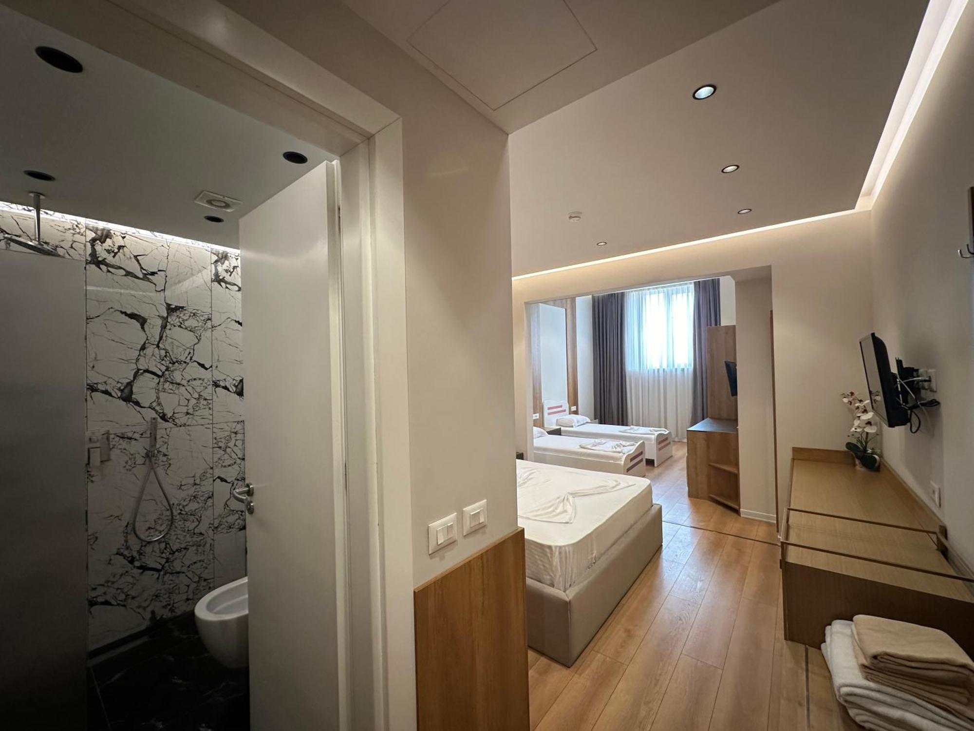 Hotel Colis Kamez Екстер'єр фото