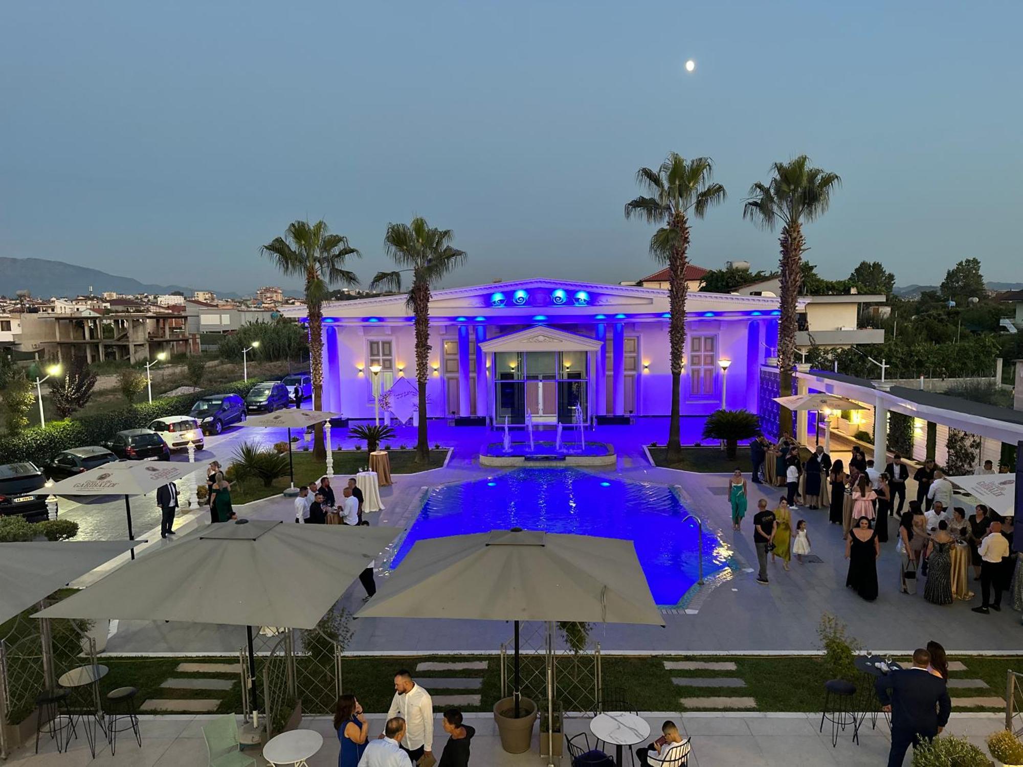 Hotel Colis Kamez Екстер'єр фото