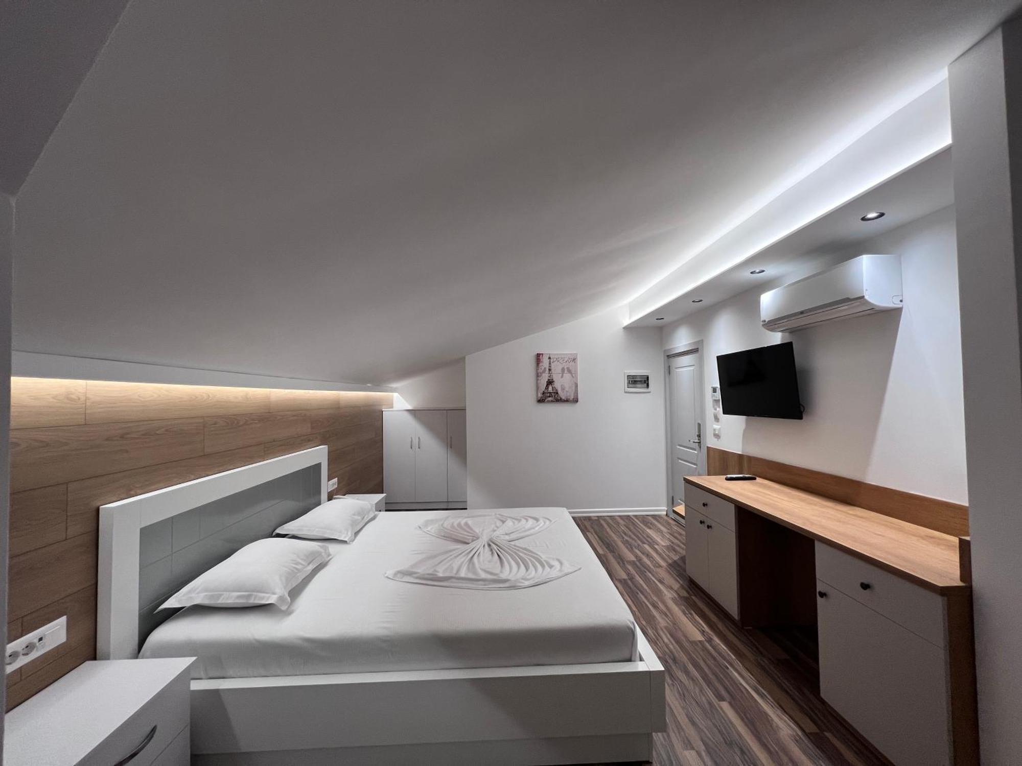 Hotel Colis Kamez Екстер'єр фото
