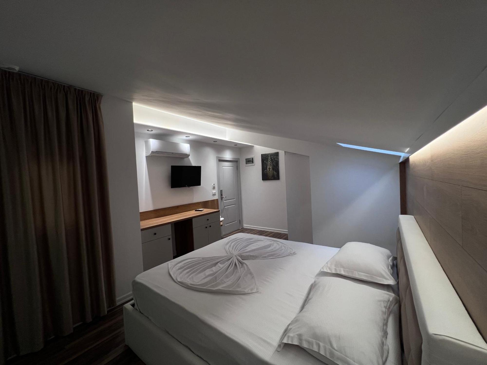 Hotel Colis Kamez Екстер'єр фото