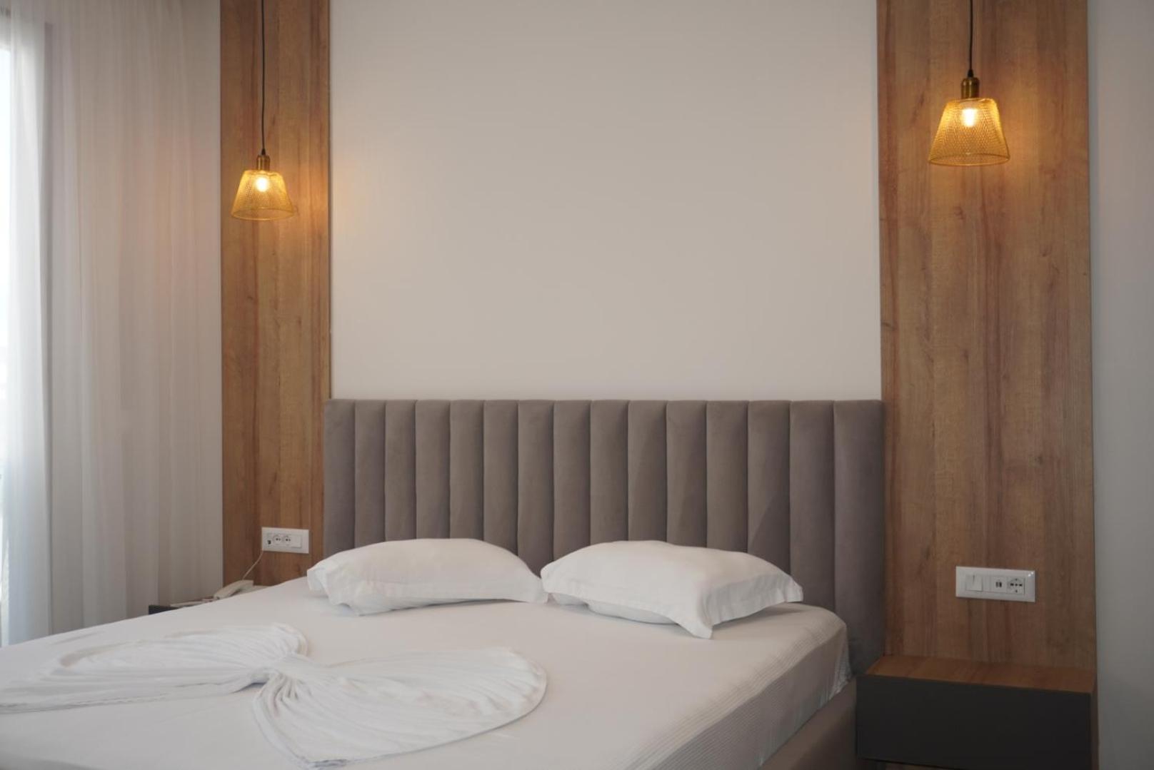 Hotel Colis Kamez Екстер'єр фото