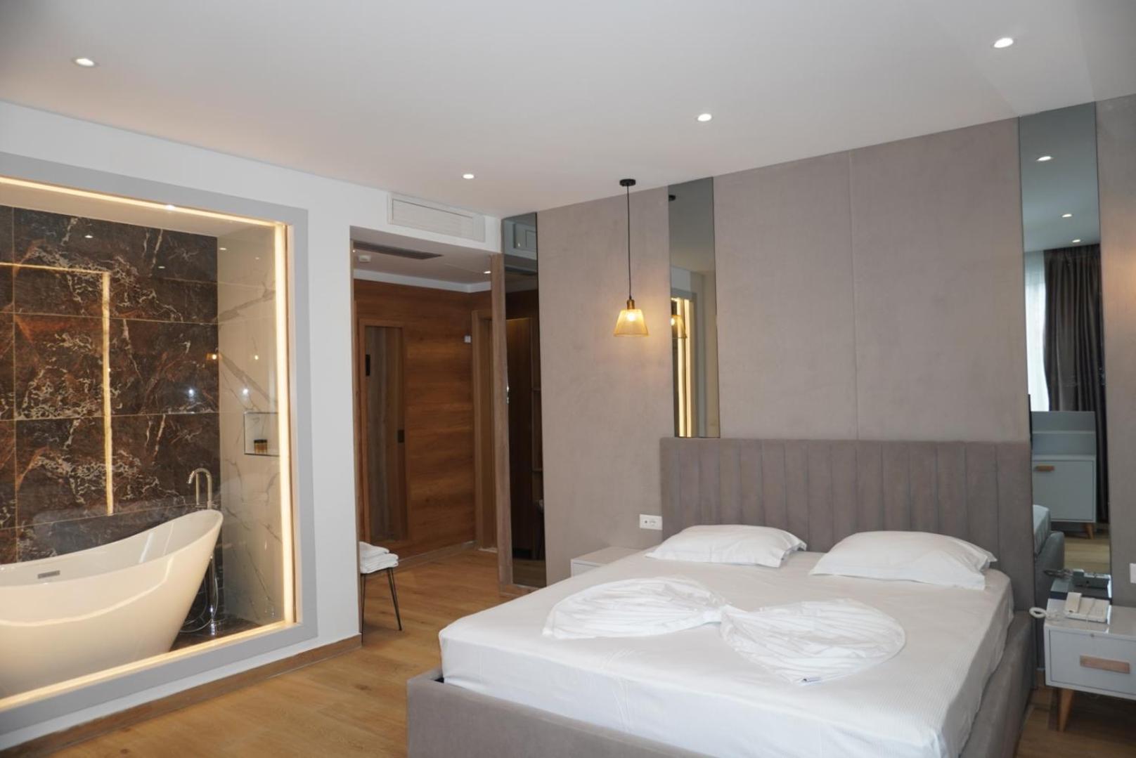 Hotel Colis Kamez Екстер'єр фото