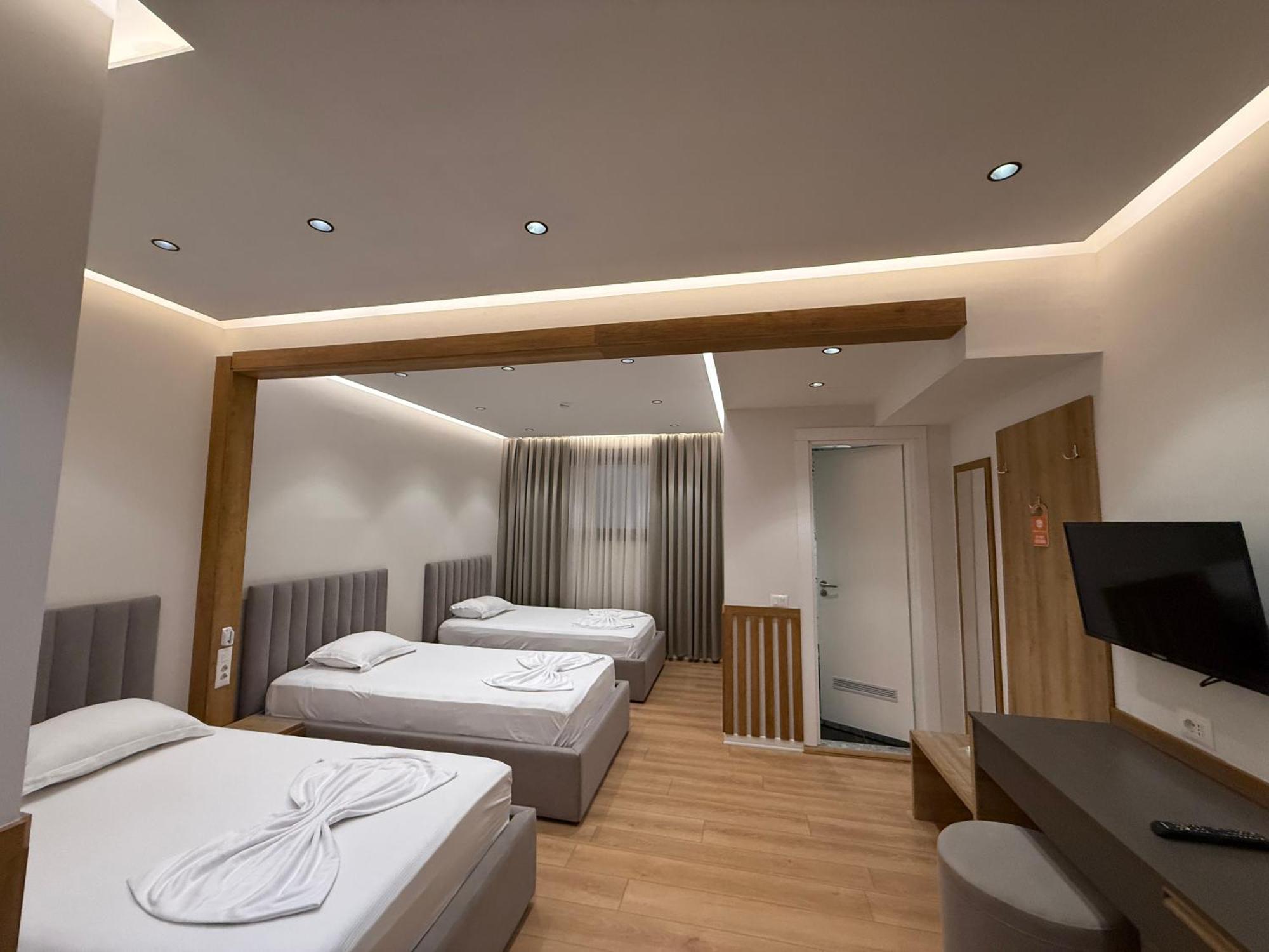 Hotel Colis Kamez Екстер'єр фото